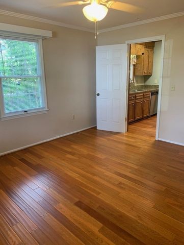 110 N Broad Street, Pendleton, SC 29670
