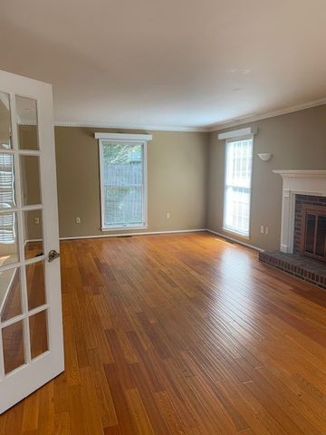 110 N Broad Street, Pendleton, SC 29670