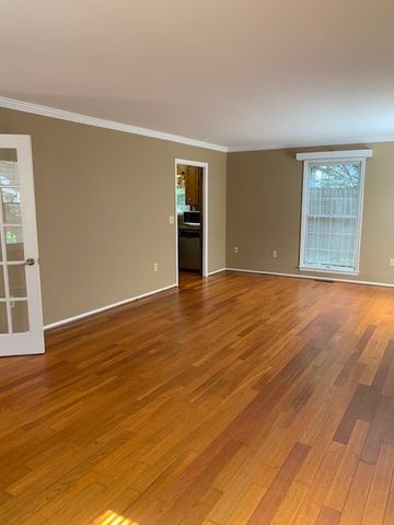 110 N Broad Street, Pendleton, SC 29670