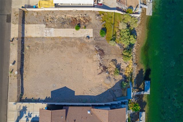 711 Riverfront Drive, Bullhead City, AZ 86442