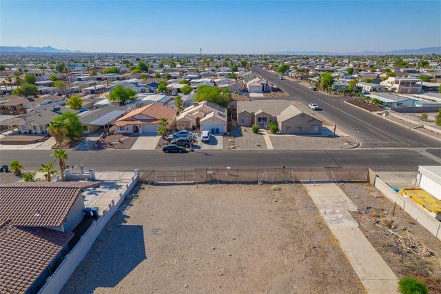 711 Riverfront Drive, Bullhead City, AZ 86442