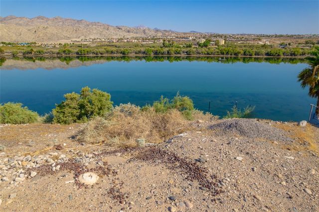 711 Riverfront Drive, Bullhead City, AZ 86442