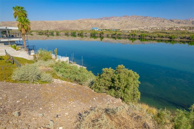 711 Riverfront Drive, Bullhead City, AZ 86442