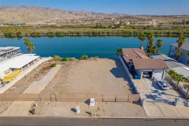 711 Riverfront Drive, Bullhead City, AZ 86442