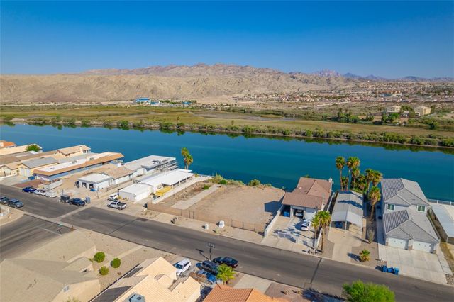 711 Riverfront Drive, Bullhead City, AZ 86442