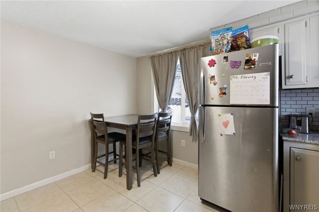 33 John Brian Lane, Cheektowaga, NY 14227