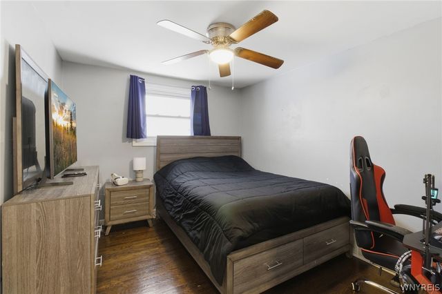 33 John Brian Lane, Cheektowaga, NY 14227