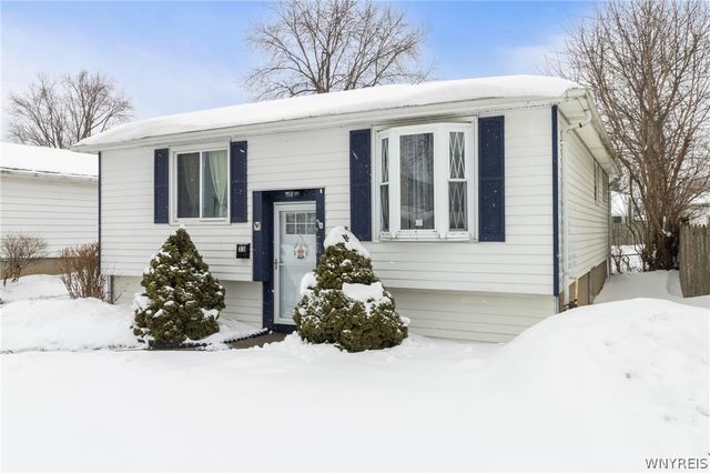 33 John Brian Lane, Cheektowaga, NY 14227