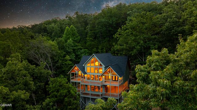 3047 Redtail Road, Sevierville, TN 37862