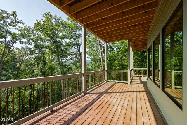 3047 Redtail Road, Sevierville, TN 37862