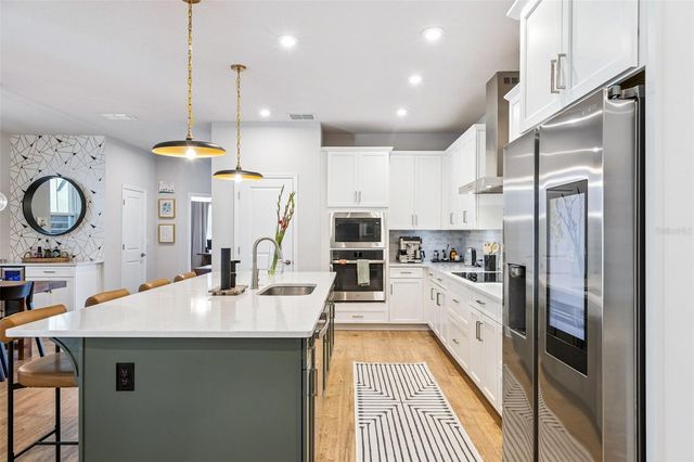 9916 RODBELL STREET, Orlando, FL 32827