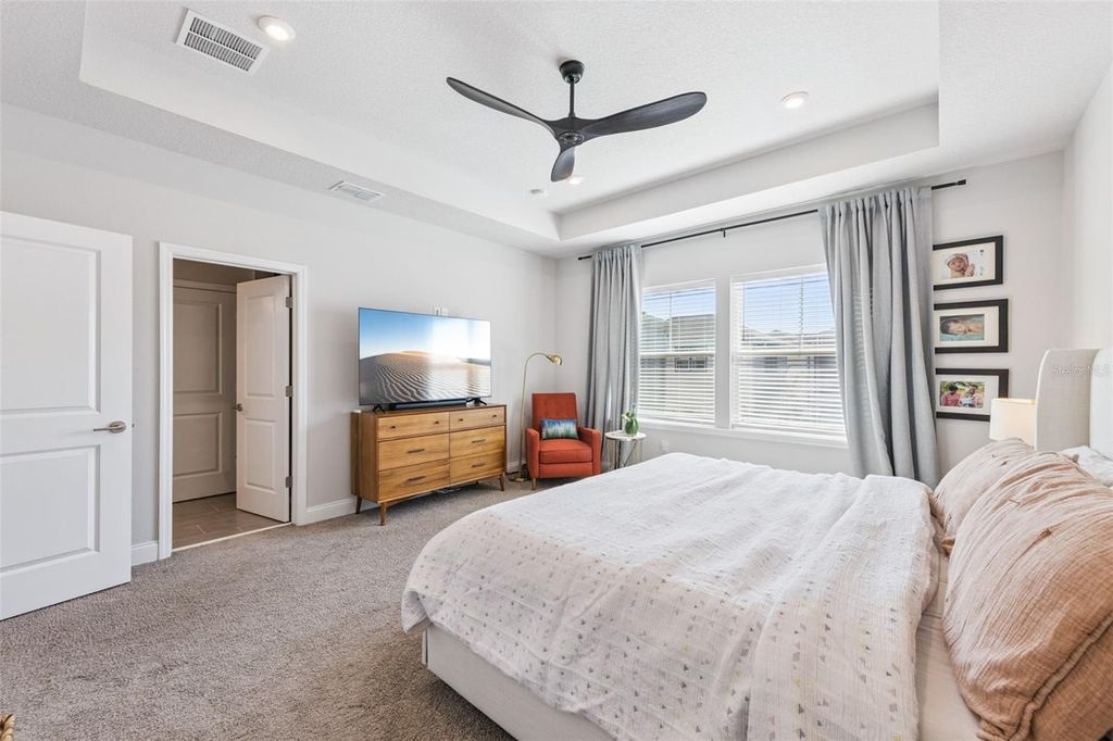 Image 11 of property listing at 9916 RODBELL STREET, Orlando, FL 32827