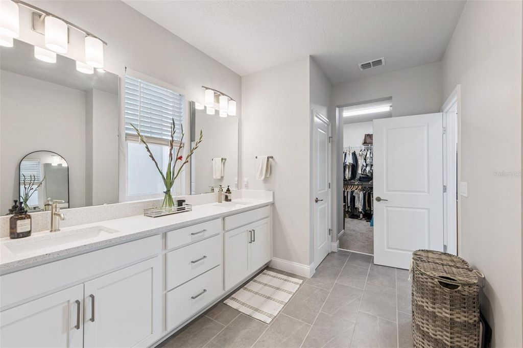 Image 13 of property listing at 9916 RODBELL STREET, Orlando, FL 32827