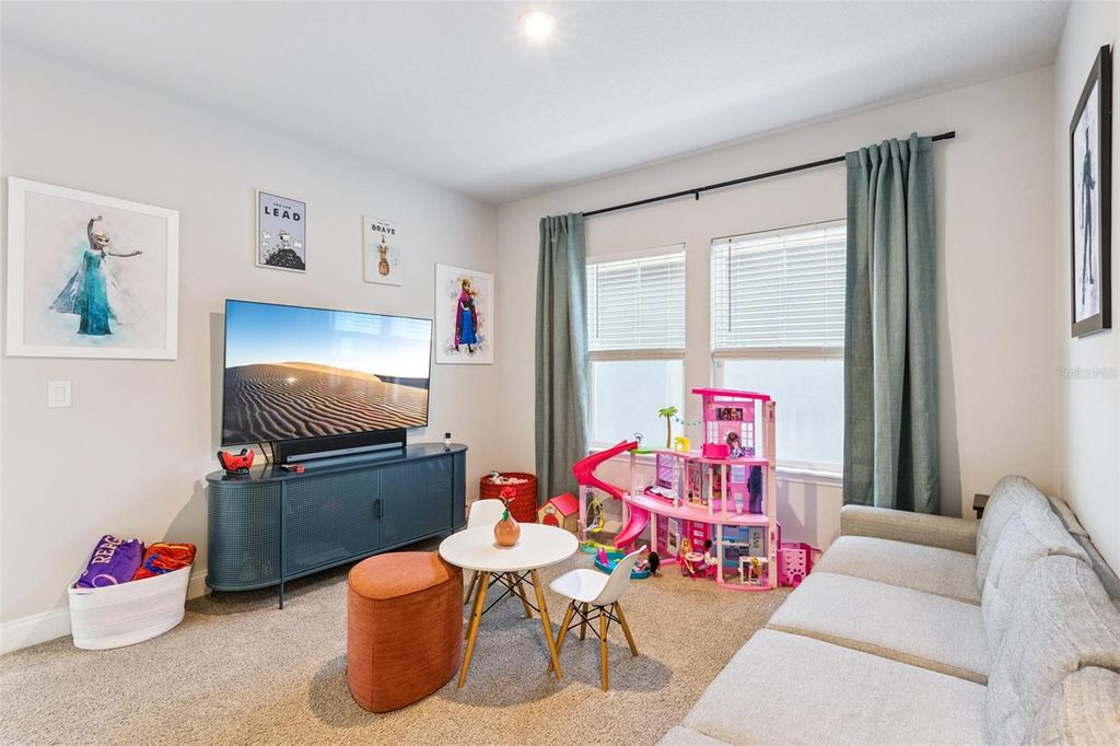 Image 17 of property listing at 9916 RODBELL STREET, Orlando, FL 32827