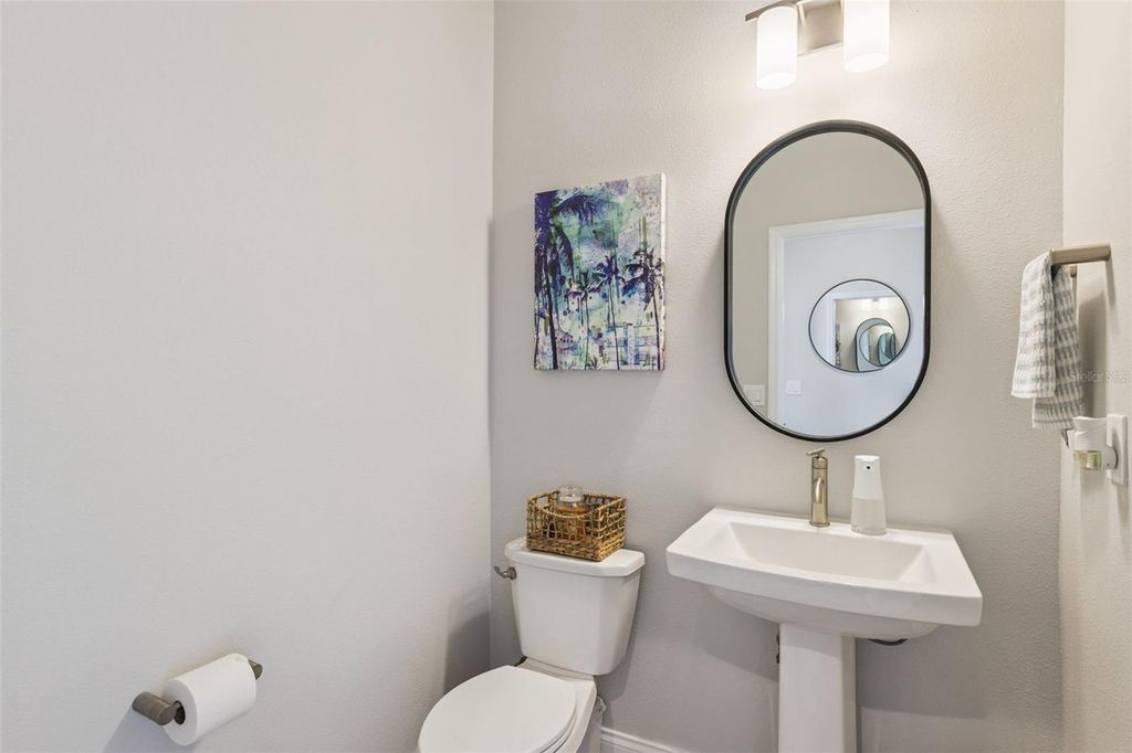 Image 21 of property listing at 9916 RODBELL STREET, Orlando, FL 32827