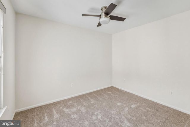 37 TARRAGON CT, West Deptford, NJ 08086