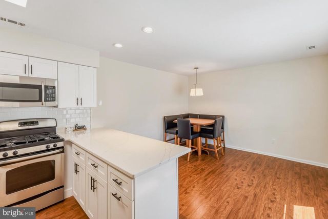37 TARRAGON CT, West Deptford, NJ 08086