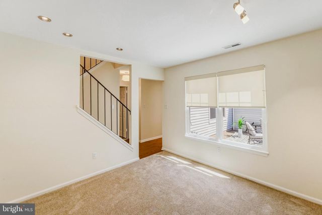 37 TARRAGON CT, West Deptford, NJ 08086