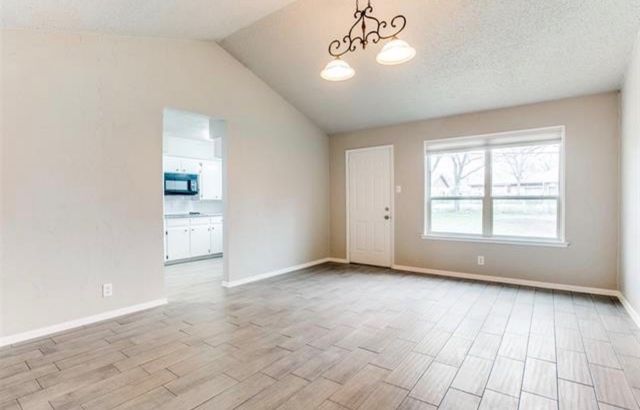 6640 Mona Lisa Avenue, Watauga, TX 76148