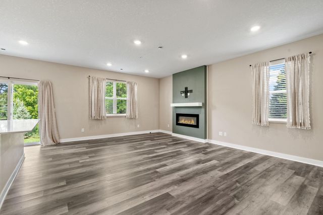 16308 Jaffna Place, Lakeville, MN 55044