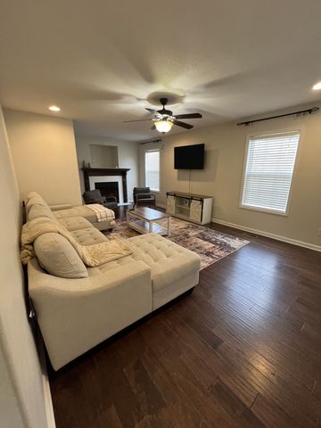 3602 Fox Tail Dr, Clarksville, TN 37040