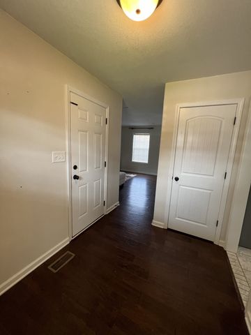 3602 Fox Tail Dr, Clarksville, TN 37040