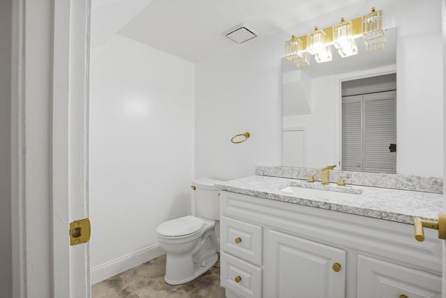 82 Bailey St 82, Stoughton, MA 02072