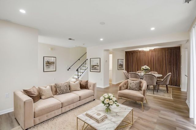 82 Bailey St 82, Stoughton, MA 02072