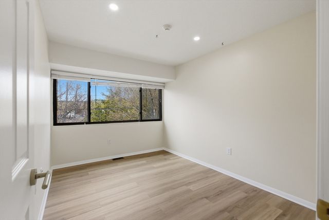 82 Bailey St 82, Stoughton, MA 02072