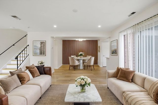 82 Bailey St 82, Stoughton, MA 02072