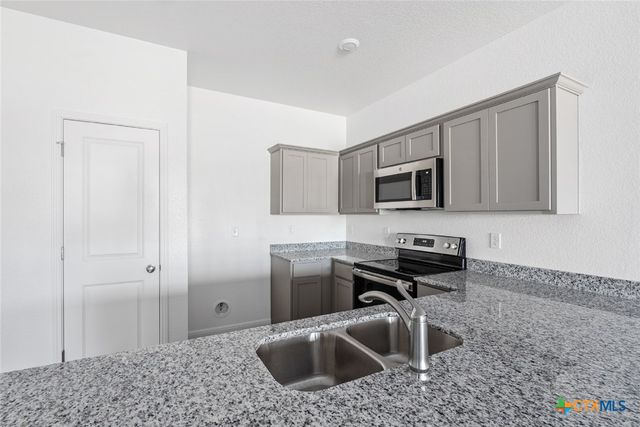 5801 Betty Lou Drive, Killeen, TX 76549