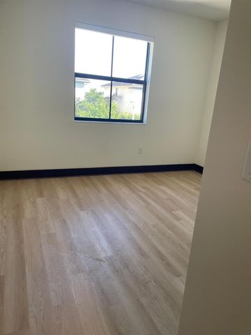 16000 NW 91st CT 16000, Miami Lakes, FL 33018