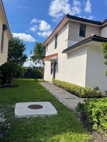 16000 NW 91st CT 16000, Miami Lakes, FL 33018