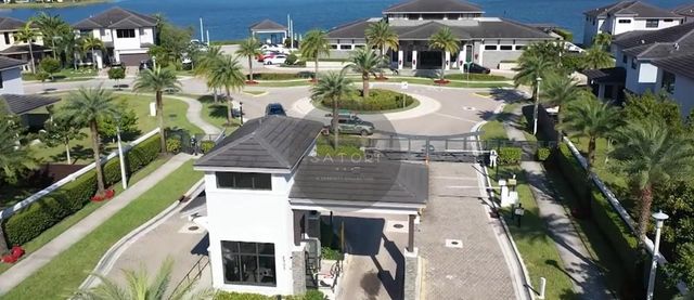 16000 NW 91st CT 16000, Miami Lakes, FL 33018