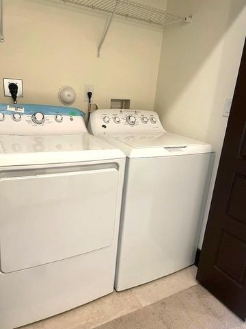 16000 NW 91st CT 16000, Miami Lakes, FL 33018