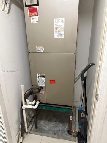 424 NE 194th Ter, Miami, FL 33179