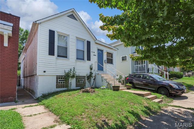 4538 Ray Avenue, St Louis, MO 63116