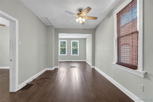4538 Ray Avenue, St Louis, MO 63116