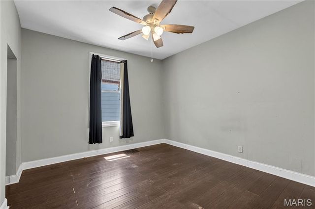 4538 Ray Avenue, St Louis, MO 63116