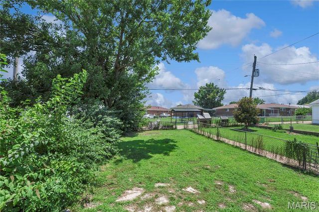 4538 Ray Avenue, St Louis, MO 63116