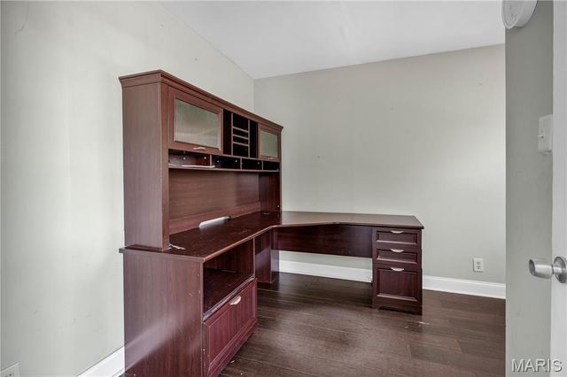 4538 Ray Avenue, St Louis, MO 63116