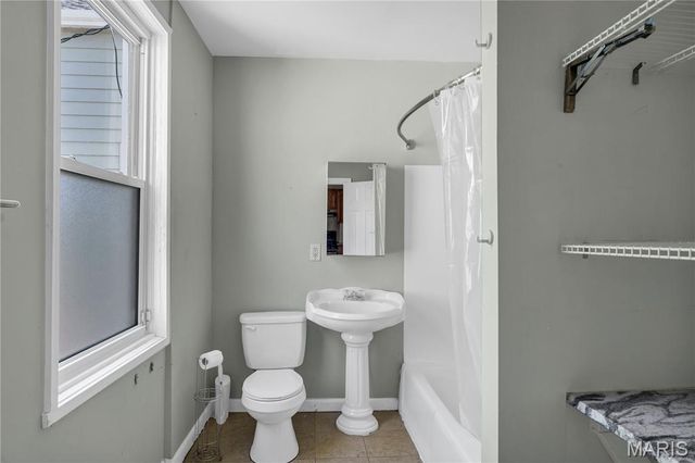 4538 Ray Avenue, St Louis, MO 63116