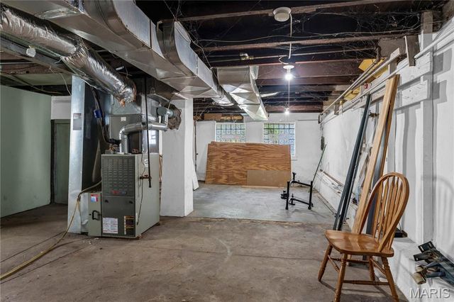 4538 Ray Avenue, St Louis, MO 63116