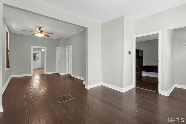 4538 Ray Avenue, St Louis, MO 63116