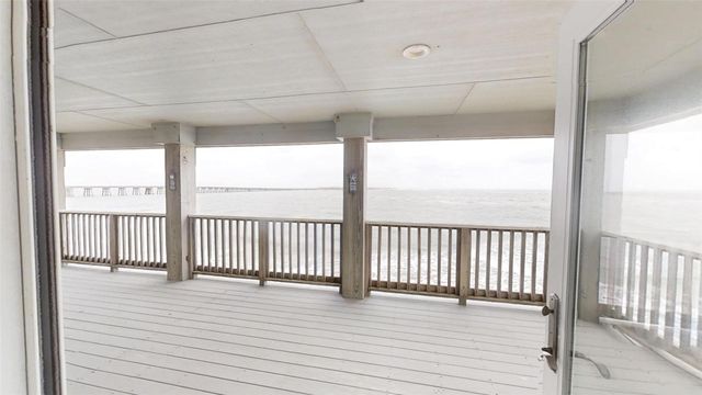 13130 Gulf Beach Drive, Freeport, TX 77541