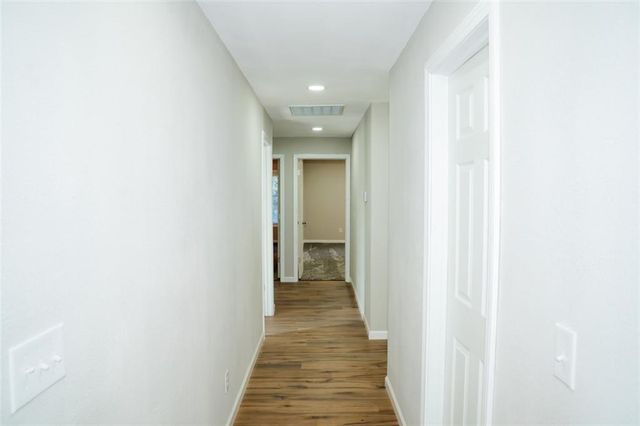 1121 S Lafayette Avenue, Chanute, KS 66720