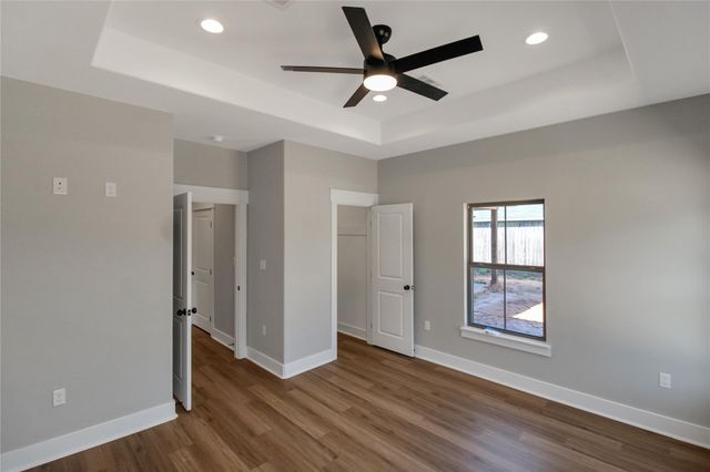 21 Bluegill Dr, Shepherd, TX 77371