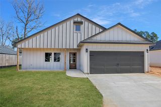 21 Bluegill Dr, Shepherd, TX 77371