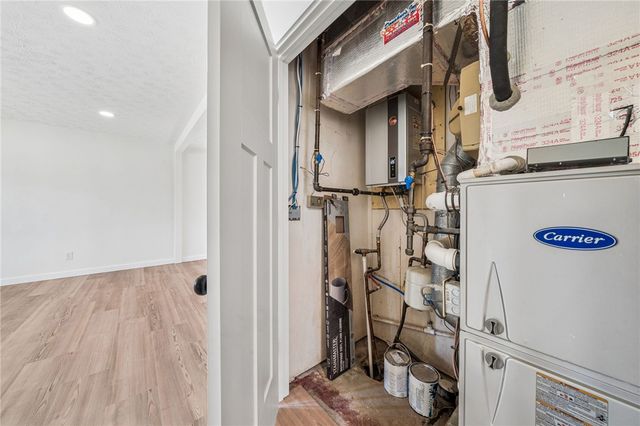 514 New Market Drive, Hempfield Twp, PA 15601