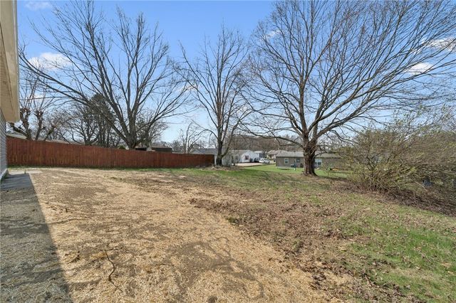 514 New Market Drive, Hempfield Twp, PA 15601